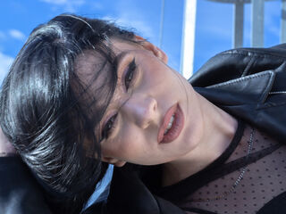 nude cam photo MadelynVelure