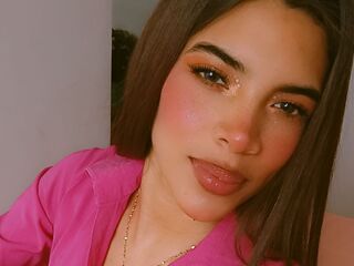 camwhore spreading pussy MeliJhonson
