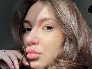 fingering webcamgirl MiaMeris