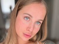 naughty camgirl masturbating with vibrator MickyBlush