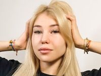 beautiful webcamgirl MoraSobie