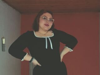 cam girl masturbating with vibrator NovaStuart