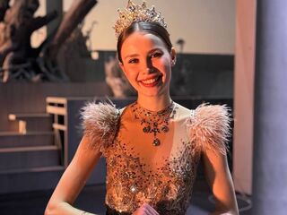 live teaser web cam NylaPitarresi