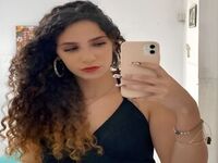 naughty camgirl masturbating with vibrator PattieWilson