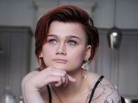 extreme webcam PeachAveline