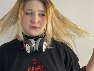 camgirl video chat room PilarVanhee