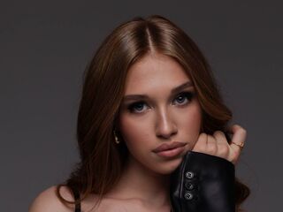 camwhore masturbating with vibrator RanaeEtherington