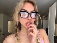 camwhore spreading pussy RaysiBlip
