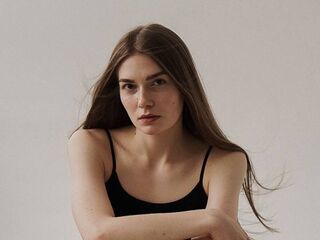 adult livecam RebeccaMcqoggen