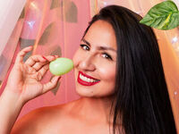 girl fingering shaved pussy SamantaBlaze