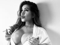 topless webcam girl SarayYork