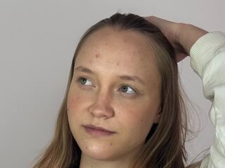 topless webcamgirl SharriDougan