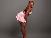 hot cam girl fingering pussy TamaraDia