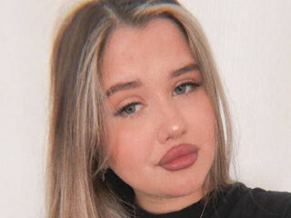 webcam girl chat room TeishaFarwell