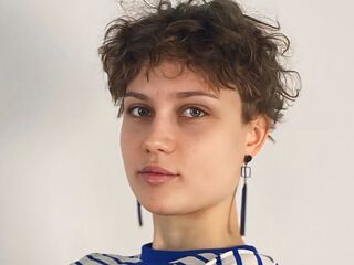 kinky video chat performer TheolaTunison