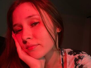 girl TimikaVonstaden