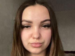 naked webcam girl masturbating TwilaKohel