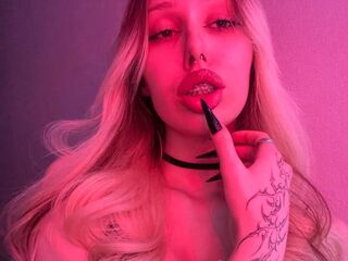 hot cam girl masturbating with dildo VeronaHarding