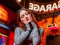 livesex cam XeniaUsher