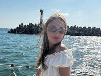 girl topless chat YaekoBrowers